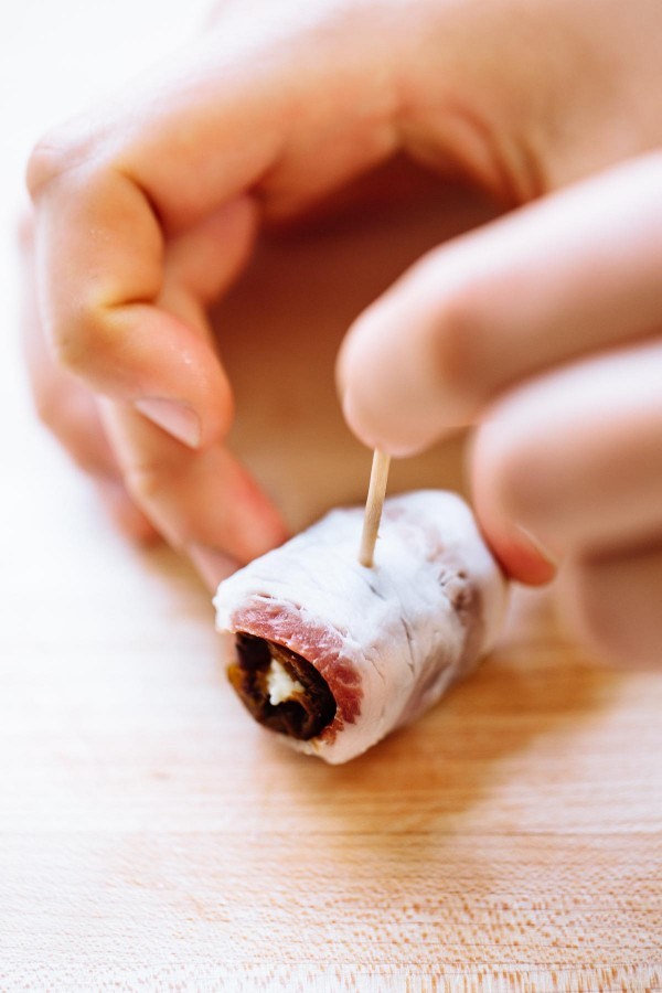 Gebackene Bacon-Wrapped Termine  