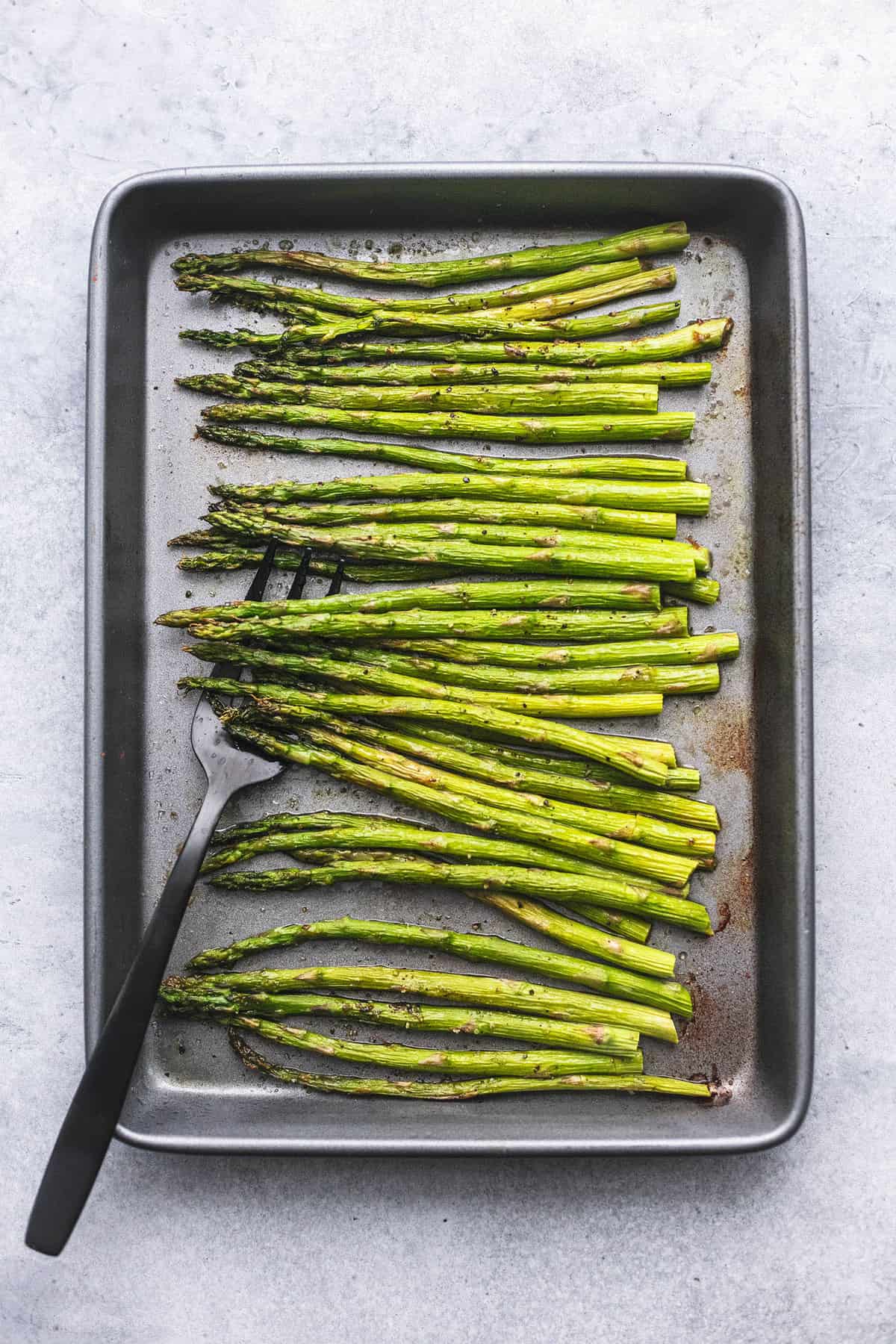 Easy healthy oven Roasted Asparagus recipe | lecremedelacrumb.com