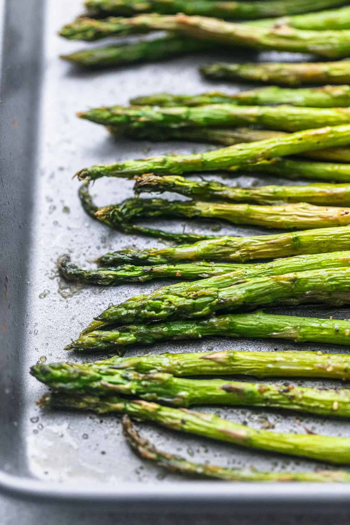 Easy healthy oven Roasted Asparagus recipe | lecremedelacrumb.com